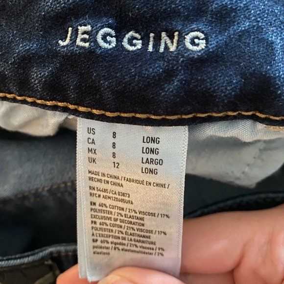 American Eagle Jegging Style Jeans - Picture 3 of 3